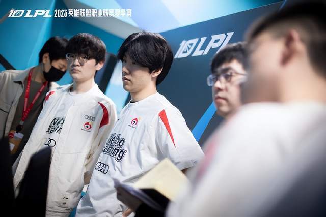 赛中最大的 赛中最大的