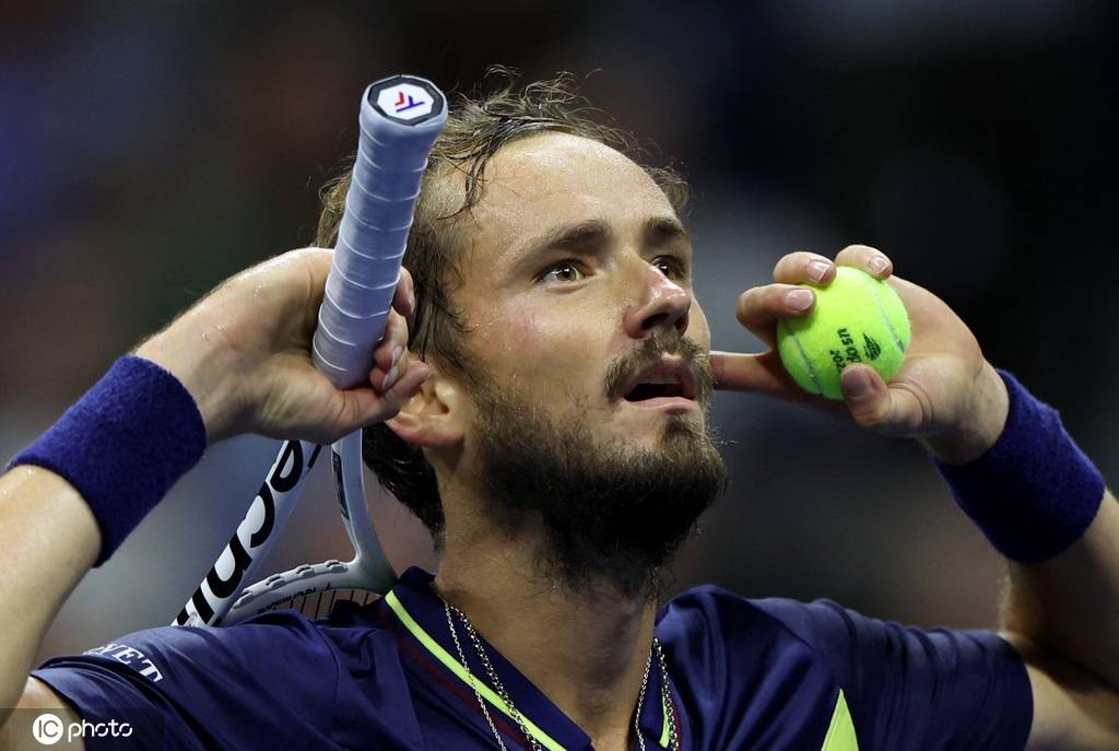 防守博弈中 防守博弈中