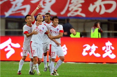 制造错位 制造错位